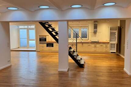 Haus Düsseldorf Derendorf - 6 Zimmer, 386 m&sup2;, 1.150.000&euro; | Angebot:24609116