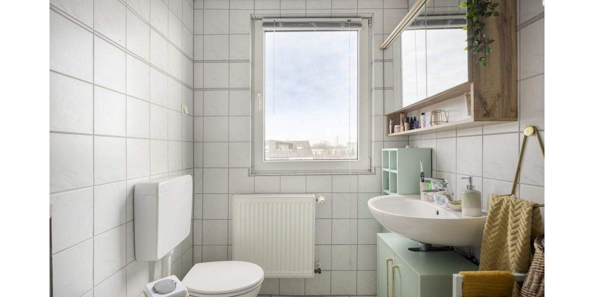 Etagenwohnung Monheim am Rhein Baumberg - 3 Zimmer, 92 m&sup2;, 316.000&euro; | Angebot:25780338