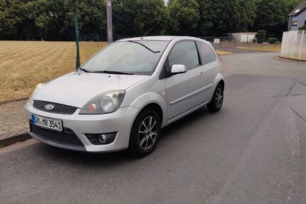 Ford Fiesta 181.000 km 1.600 &euro; Remscheid 42897