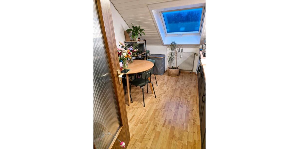 Dachgeschoßwohnung Leverkusen - 1 Zimmer, 58 m&sup2;, 970&euro; | Angebot:24835260