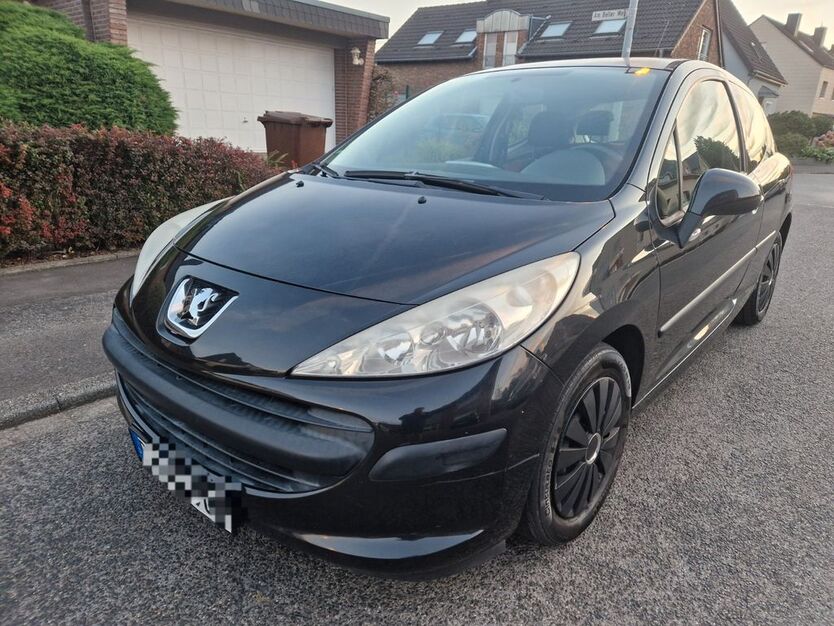 Peugeot 207 203.200 km 750 € Köln 50259