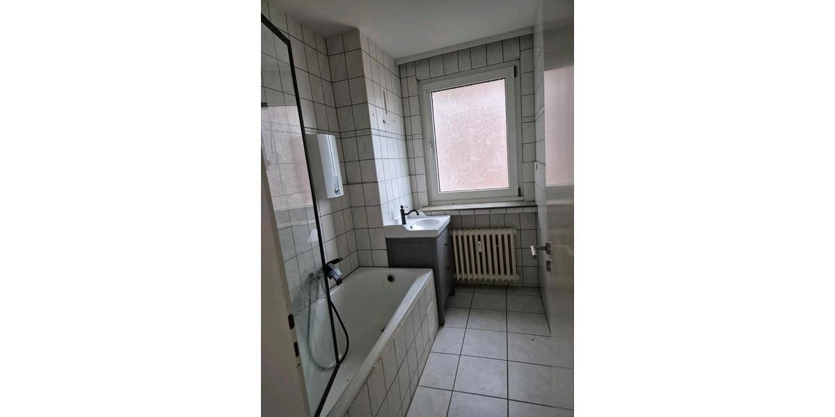 Etagenwohnung Neuss Gnadental - 3 Zimmer, 76 m&sup2;, 1.117&euro; | Angebot:24691909
