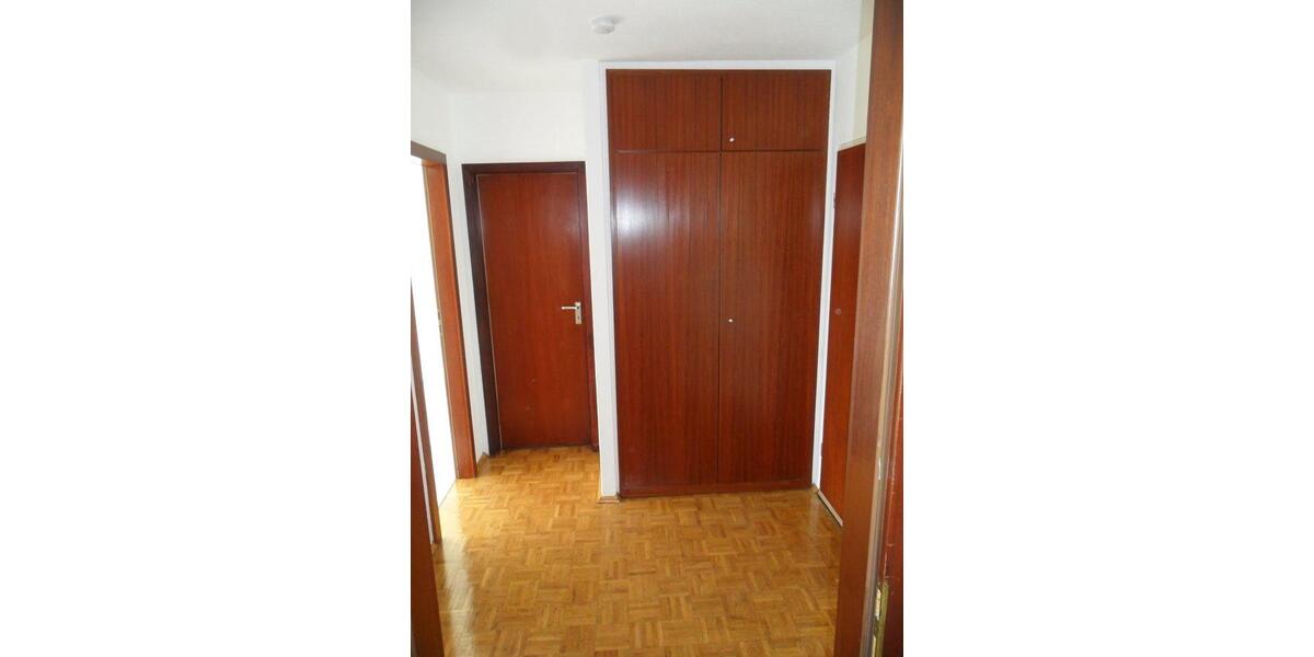 Etagenwohnung Bergisch Gladbach Alt-Frankenforst - 2 Zimmer, 63 m&sup2;, 129.000&euro; | Angebot:26083374