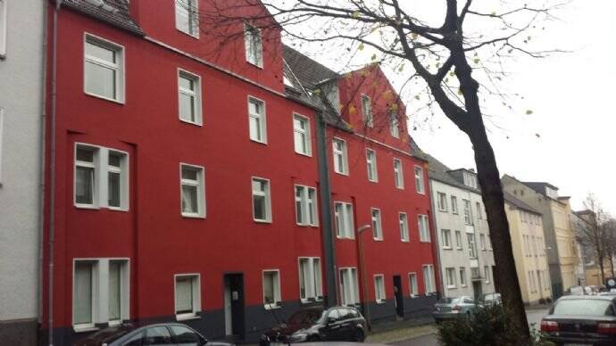 Helle Dachgeschoßwohnung in ruhiger Seitenstraße