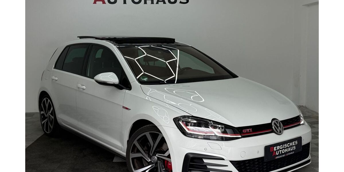 VW Golf 83.000 km 23.999 &euro; Radevormwald 42477