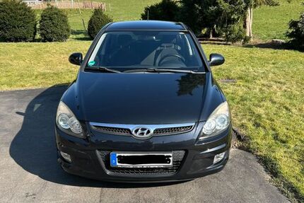 Hyundai i30 133.000 km 4.199 &euro; Lindlar 51789