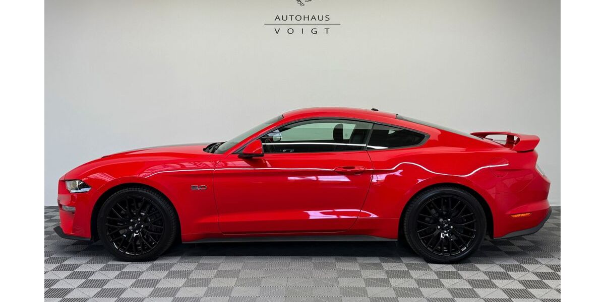 Ford Mustang 61.008 km 40.500 € Radevormwald 42477