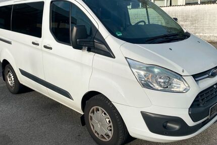 Ford Transit Custom 182.000 km 8.900 &euro; Monheim 40789