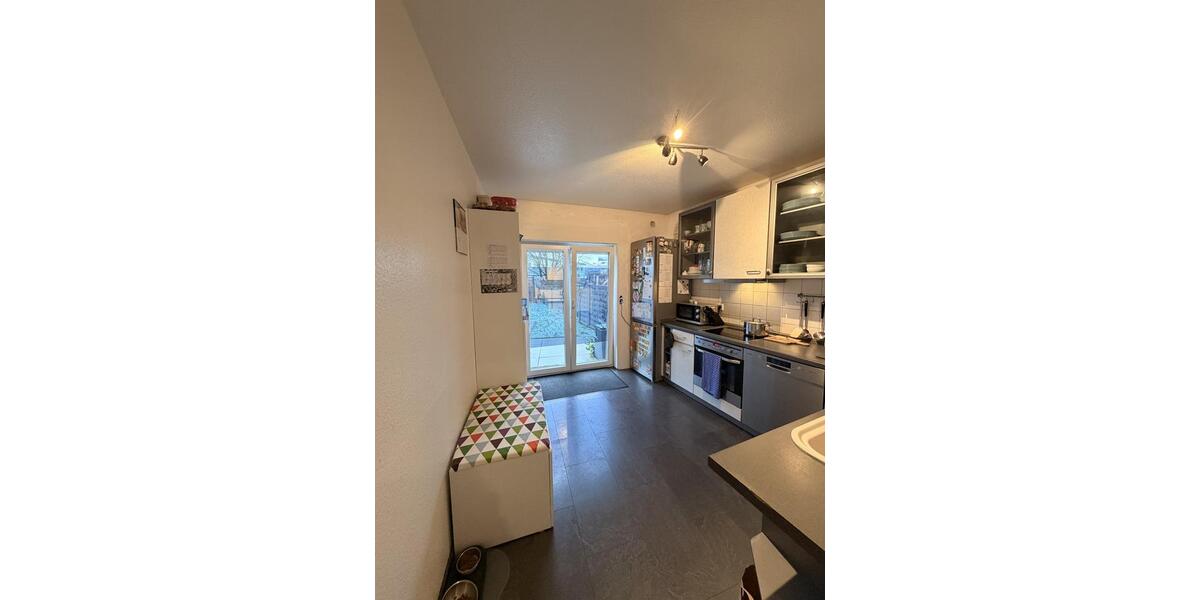 Mehrfamilienhaus, Wohnhaus Leverkusen - 3 Zimmer, 77 m&sup2;, 300.000&euro; | Angebot:24409713