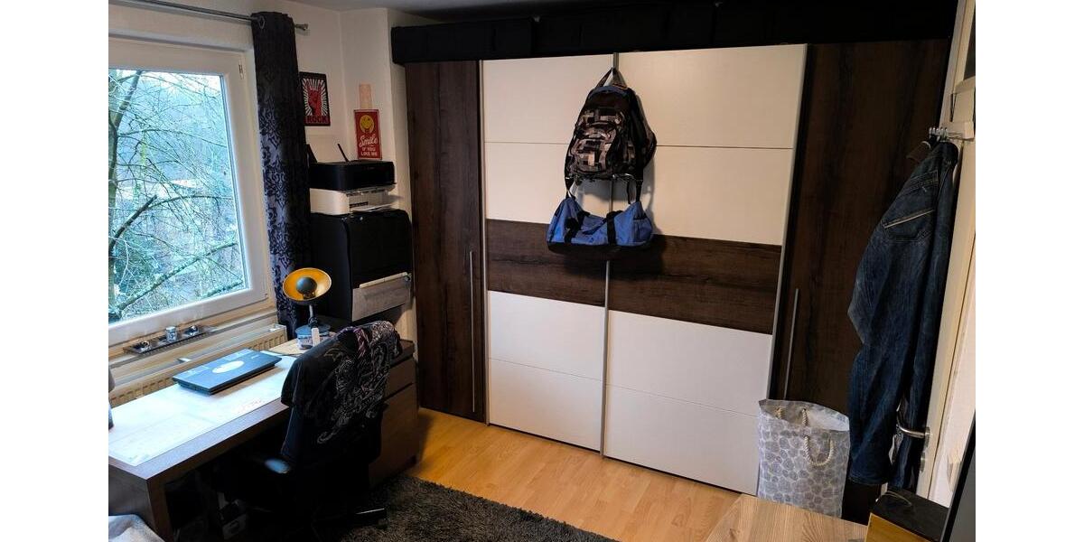 Etagenwohnung Leverkusen Bergisch Neukirchen - 3 Zimmer, 78 m&sup2;, 240.000&euro; | Angebot:24806698