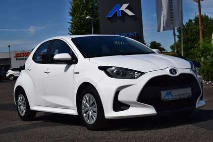 Toyota Yaris 14.600 km 16.890 € Köln 51147