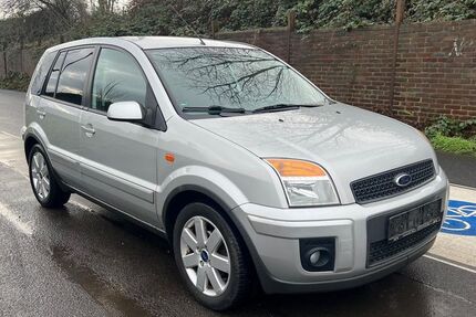 Ford Fusion 138.000 km 2.999 &euro; Köln 50739