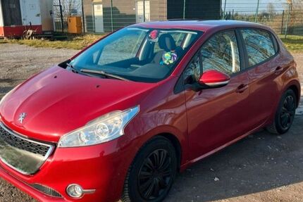 Peugeot 208 95.500 km 4.800 &euro; Heiligenhaus 42579