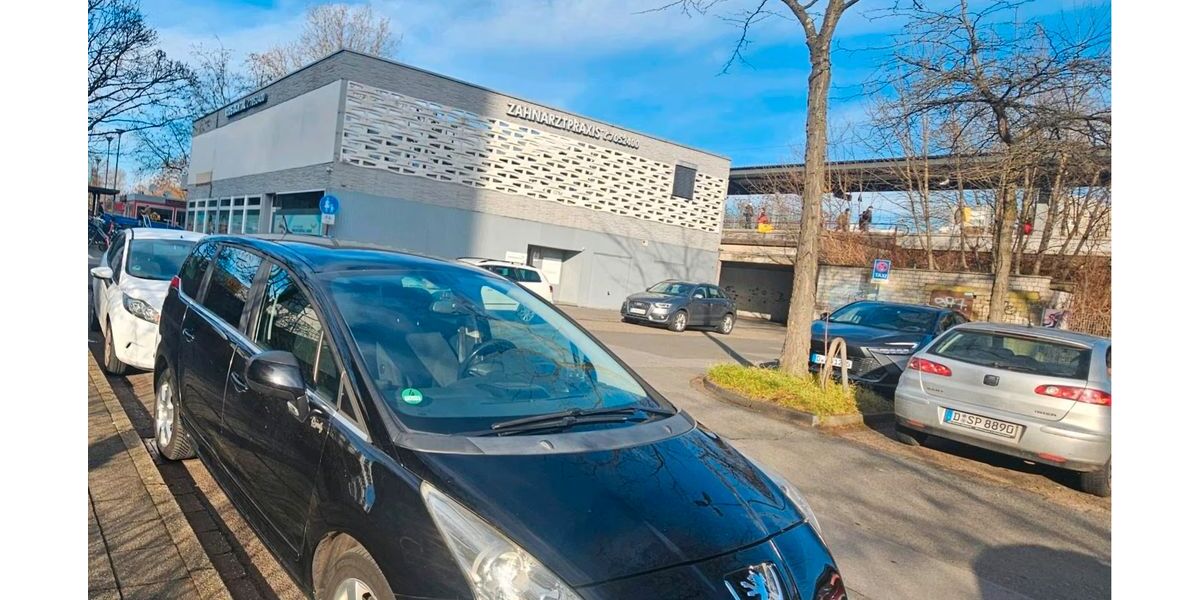 Peugeot 5008 238.000 km 3.800 &euro; Düsseldorf 40595