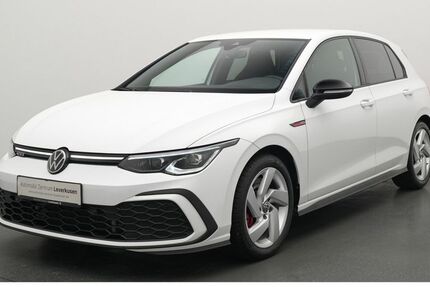 VW Golf 28.582 km 31.688 &euro; Leverkusen 51379
