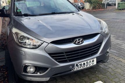 Hyundai ix35 146.000 km 9.000 &euro; Köln 51067