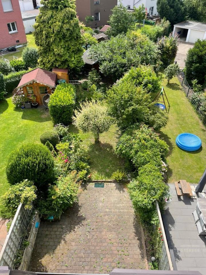 Split-Level Reihenmittelhaus mit Garten und Garage zimmer