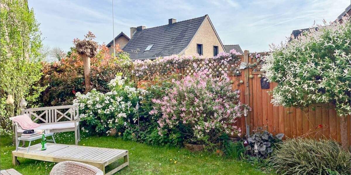 Mehrfamilienhaus, Wohnhaus Neuss / Rosellen Rosellen - 4 Zimmer, 110 m&sup2;, 460.000&euro; | Angebot:24726293