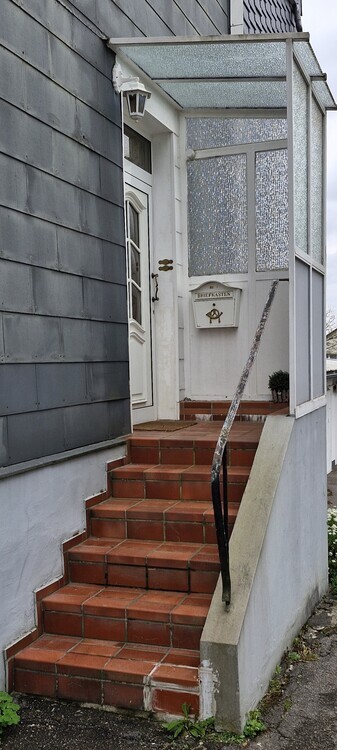 Doppelhaushälfte mit Garagenhof und kleinem Garten in Remscheid-Lennep zimmer