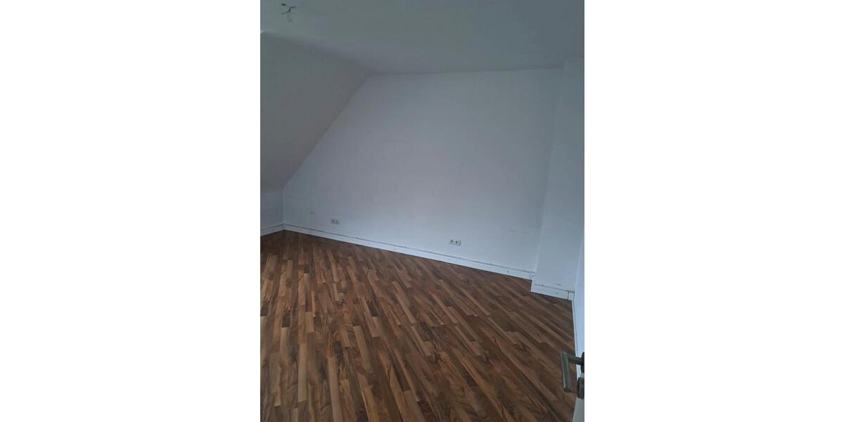 Dachgeschoßwohnung Wuppertal Gemarkung Ronsdorf - 2 Zimmer, 62 m&sup2;, 139.900&euro; | Angebot:24598051