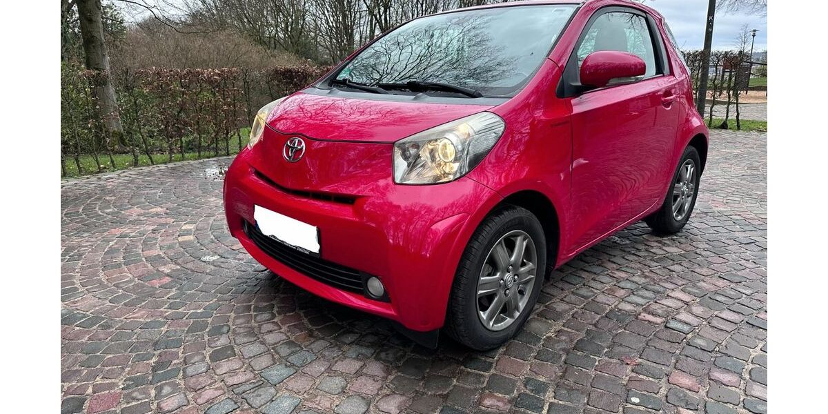 Toyota IQ 119.000 km 5.950 &euro; Wuppertal 42103