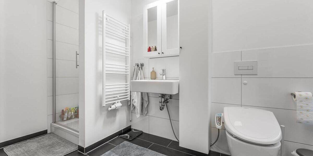 Doppelhaushälfte Solingen Gräfrath - 5 Zimmer, 122 m&sup2;, 499.999&euro; | Angebot:25996733