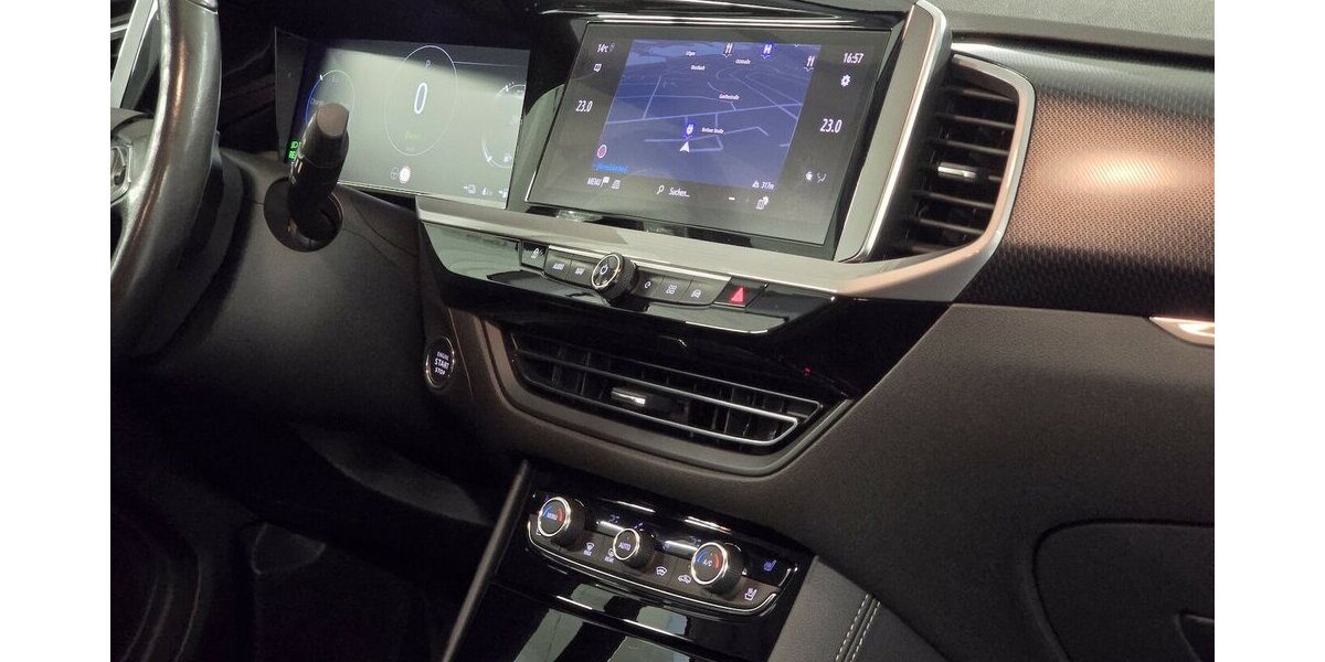 Opel Grandland Ultimate Plug-in-Hybrid Matrix|360° 36.851 km 25.950 € Wermelskirchen 42929