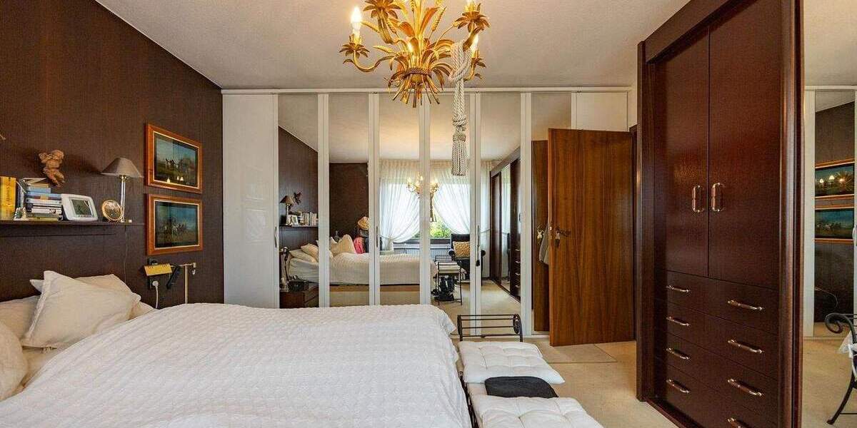 Einfamilienhaus Halver - 7 Zimmer, 238 m&sup2;, 559.000&euro; | Angebot:24424318