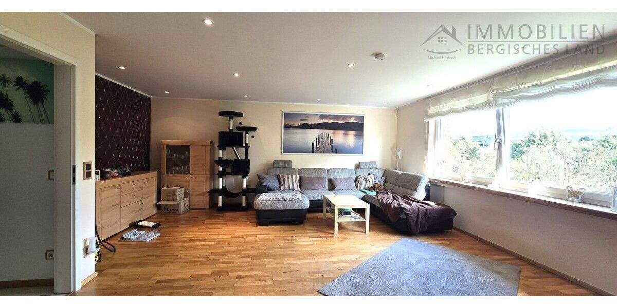 Einfamilienhaus Hückeswagen Kobeshofen - 6 Zimmer, 220 m&sup2;, 529.000&euro; | Angebot:25737808