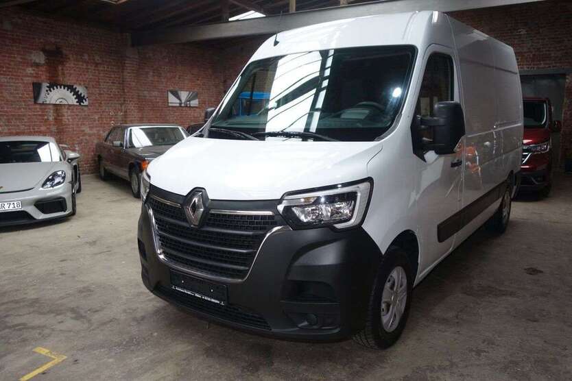 Renault Master 166.945 km 18.421 € Hilden 40721