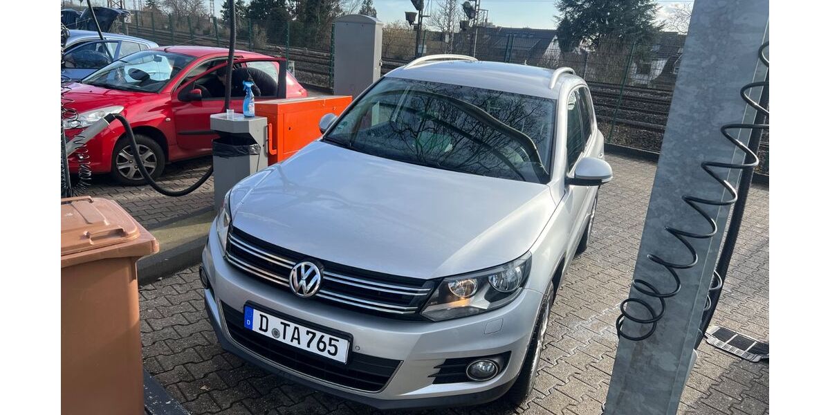 VW Tiguan 202.300 km 10.000 &euro; Düsseldorf 40599