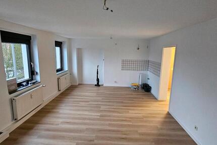 Wohnung Solingen Höhscheid - 2 Zimmer, 51 m&sup2;, 700&euro; | Angebot:26005011