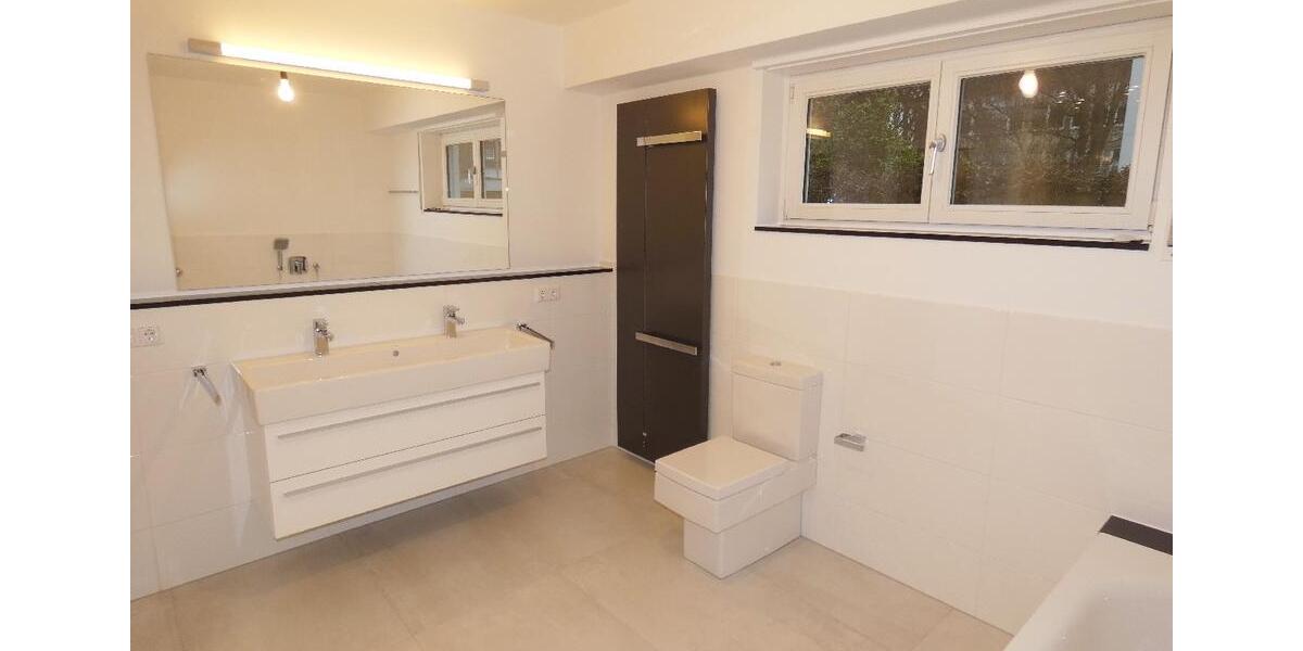 Erdgeschoßwohnung Leverkusen Opladen - 3 Zimmer, 130 m&sup2;, 1.290&euro; | Angebot:24353622