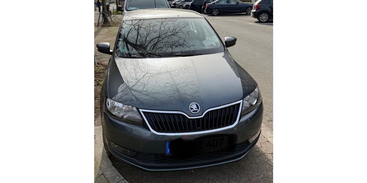 Skoda Rapid 47.600 km 9.500 &euro; Düsseldorf 40476