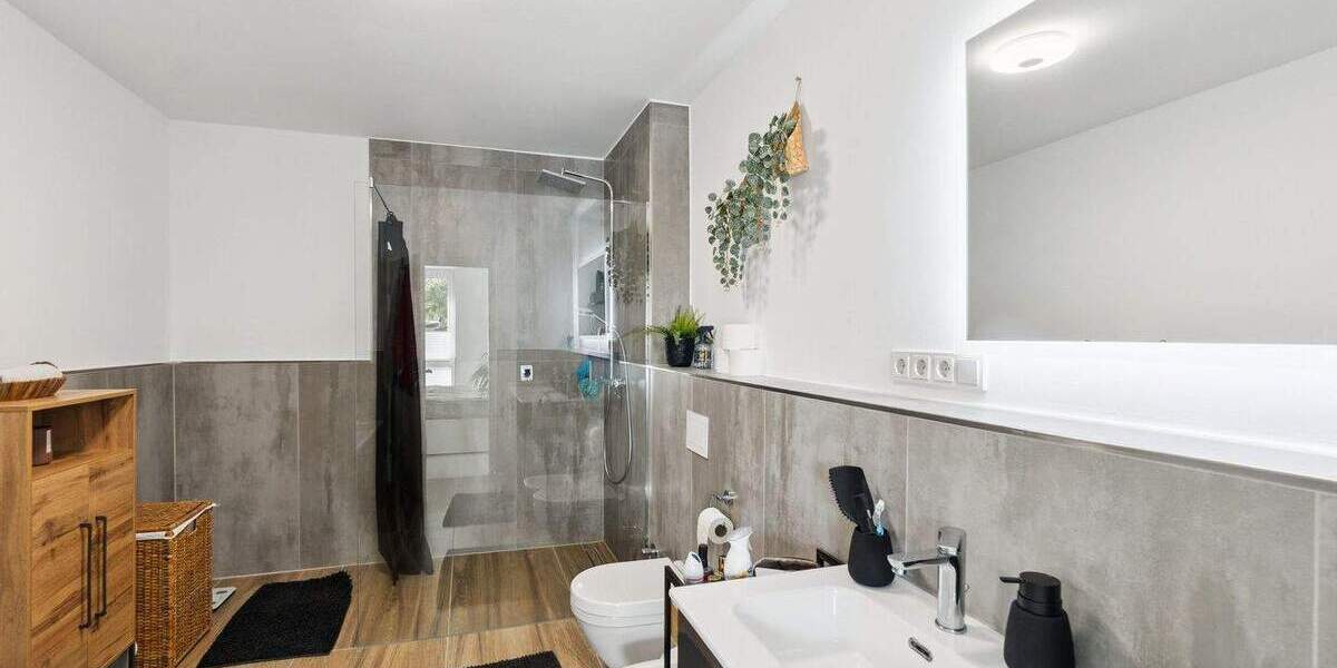 Doppelhaushälfte Neuss Weissenberg - 8 Zimmer, 324 m&sup2;, 1.349.000&euro; | Angebot:25685892