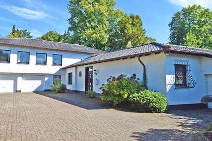 Haus zum Kaufen in Essen 1.500.000 € 293 m² 10 zimmer