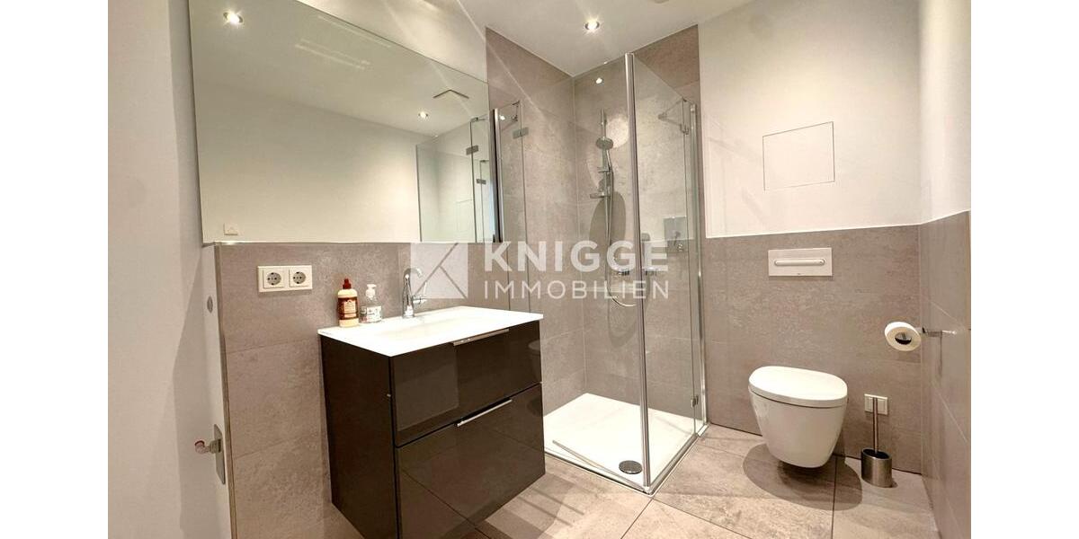 Etagenwohnung Bergisch Gladbach - 3 Zimmer, 113 m&sup2;, 1.640&euro; | Angebot:26373572