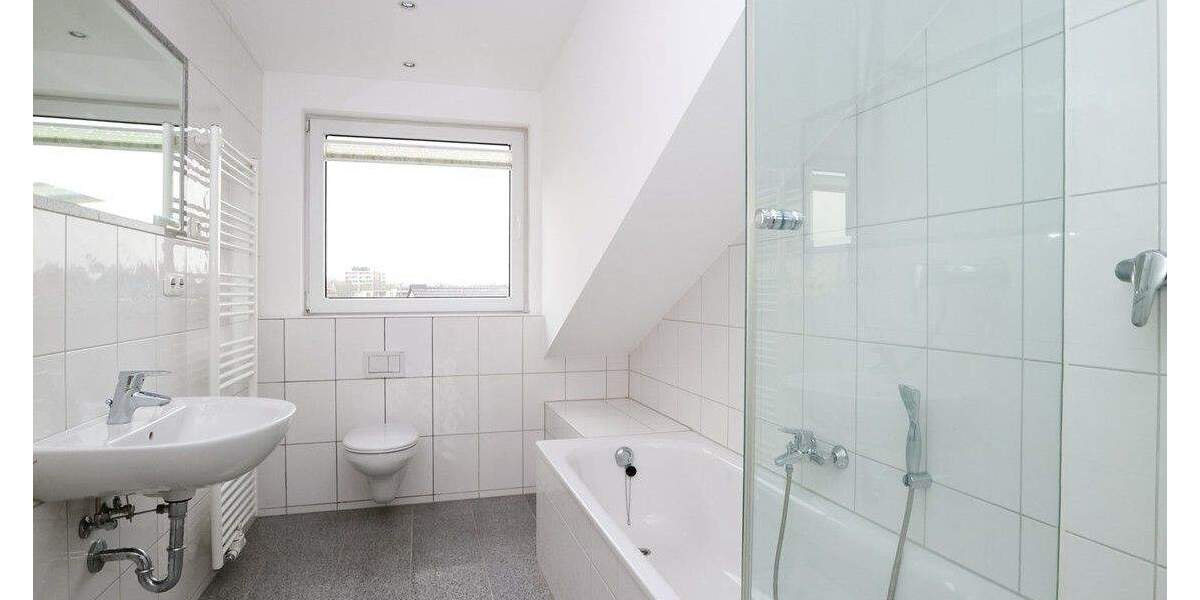 Etagenwohnung Neuss Weckhoven - 2 Zimmer, 68 m&sup2;, 198.000&euro; | Angebot:24764249