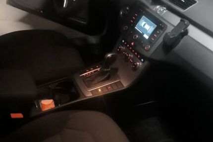 VW Passat 211.000 km 8.900 &euro; Wuppertal 42105