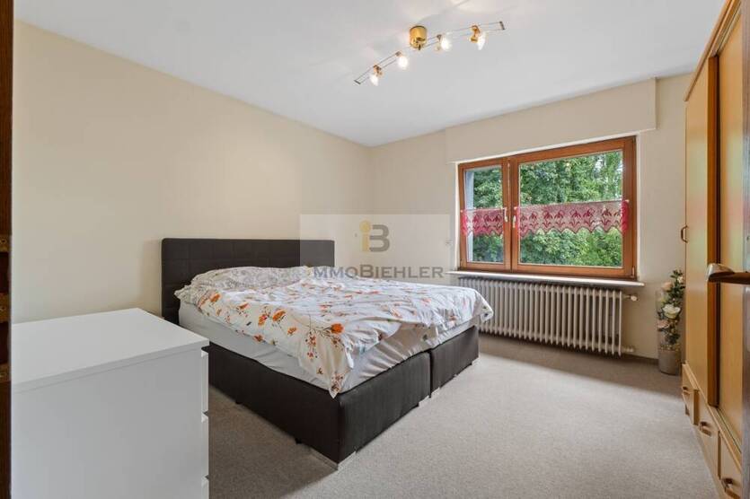 Charmantes Zweifamilienhaus mit Platz zum Träumen!