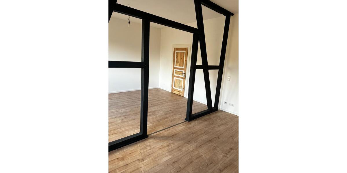 Dachgeschoßwohnung Radevormwald - 3.5 Zimmer, 90 m&sup2;, 810&euro; | Angebot:24869986