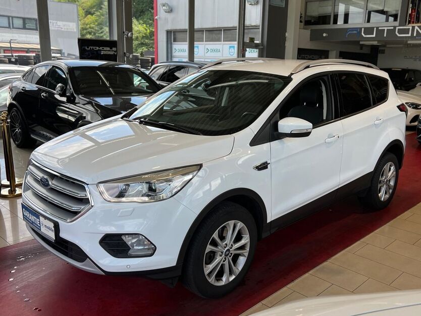 Ford Kuga 206.000 km 11.900 € Essen 45326