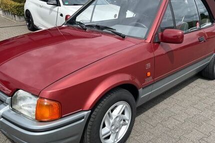 Ford Escort 67.611 km 5.988 &euro; Wipperfürth 51688