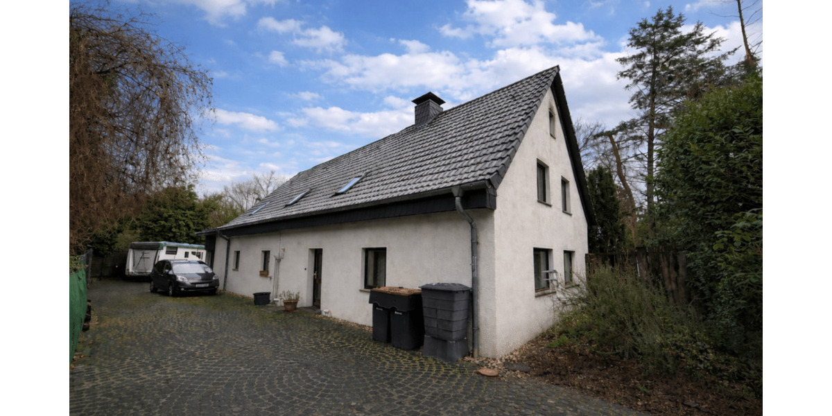 Einfamilienhaus Düsseldorf Wersten - 9 Zimmer, 340 m&sup2;, 800.000&euro; | Angebot:25686772