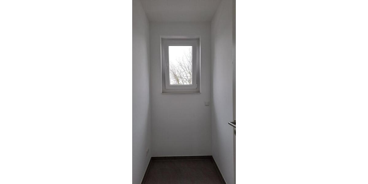 Einfamilienhaus Solingen Aufderhöhe - 2 Zimmer, 73 m&sup2;, 847&euro; | Angebot:26424045