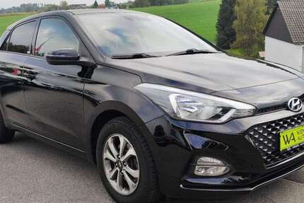 Hyundai i20 93.013 km 10.995 &euro; Halver 58553