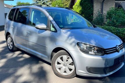 VW Touran 218.828 km 6.190 € Hilden 40724
