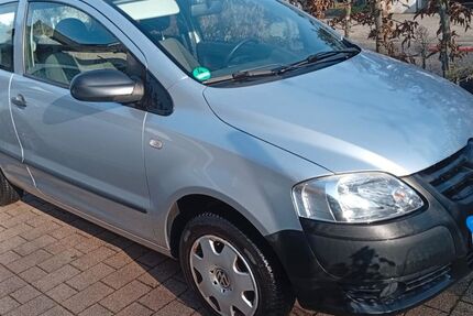 VW Fox 98.000 km 2.150 &euro; Köln 50858