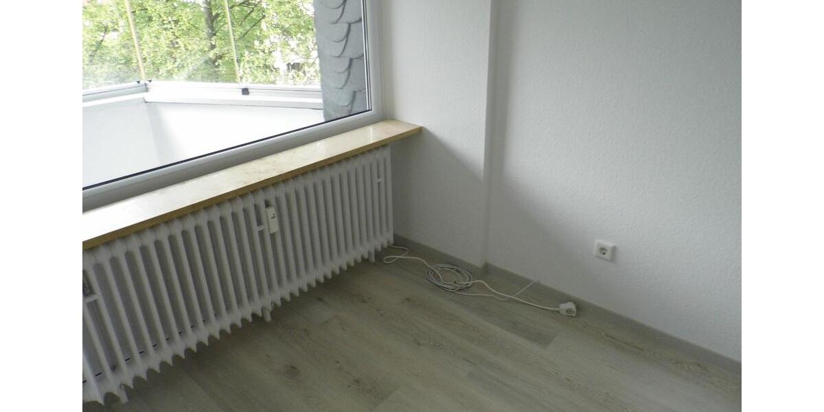 Etagenwohnung Remscheid Gemarkung Bergisch Born - 3 Zimmer, 83 m&sup2;, 199.000&euro; | Angebot:24449017