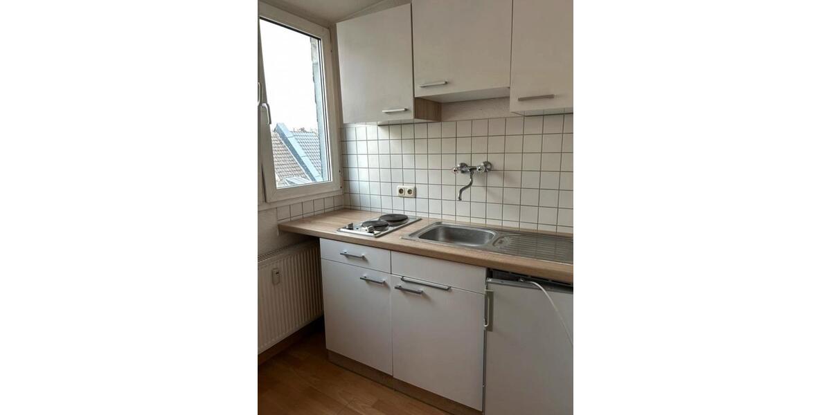 Dachgeschoßwohnung Köln Mülheim - 1 Zimmer, 23 m&sup2;, 417&euro; | Angebot:24870003
